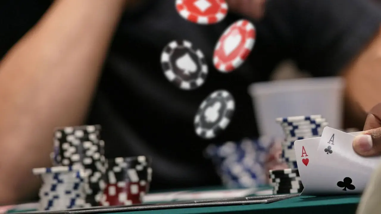 Як робити ставки в покер