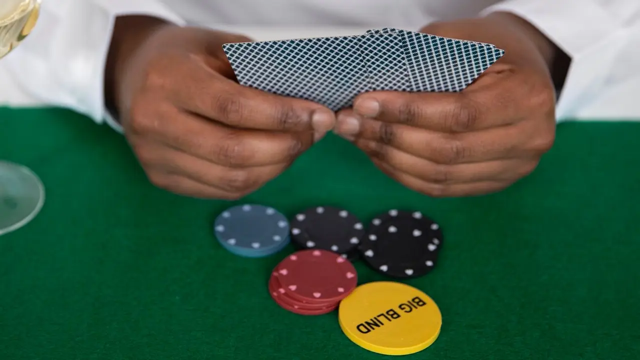 Функції великого блайнду у покері Функції великого блайнду у покері