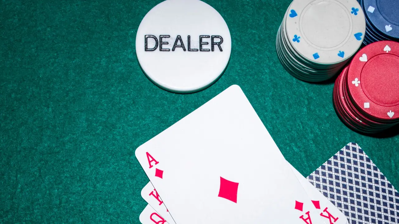 Приемы, с использованием дилерской кнопки