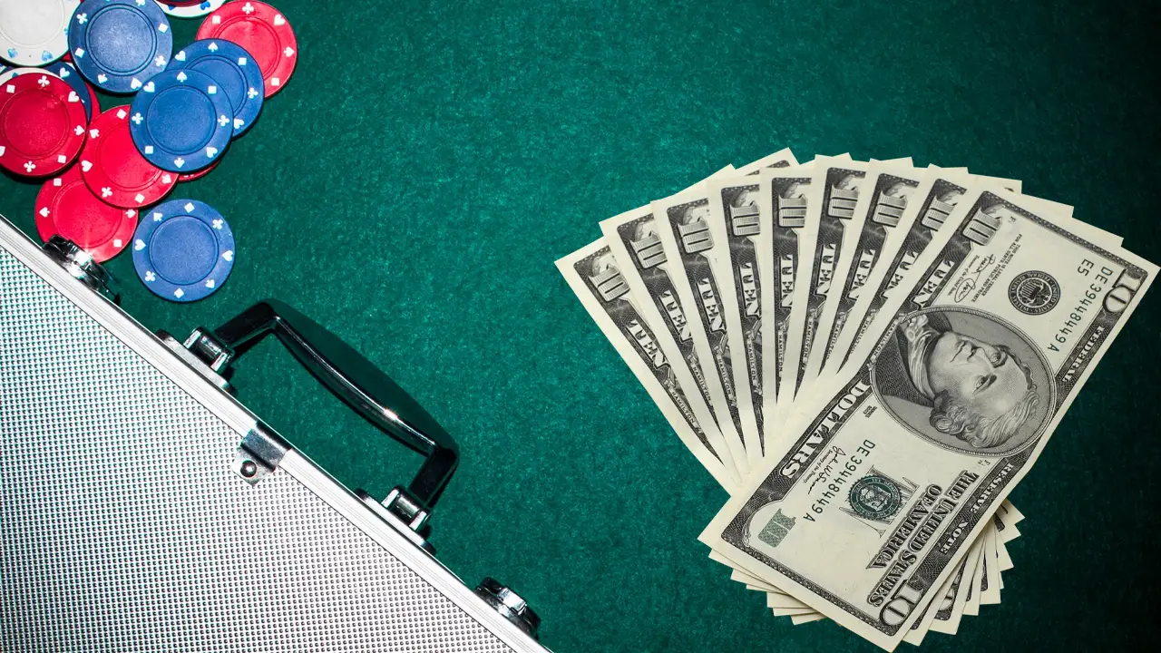 Бай-ін у турнірах з покеру Бай-ін у турнірах з покеру